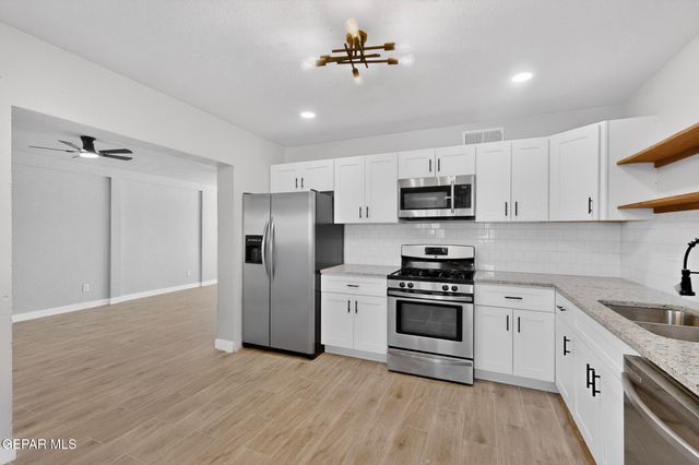 4801 CHISOS Lane, El Paso, TX 79904