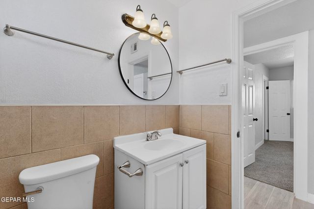 4801 CHISOS Lane, El Paso, TX 79904