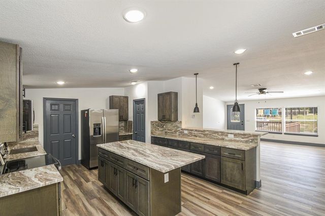 295 County Road 37301, Splendora, TX 77372