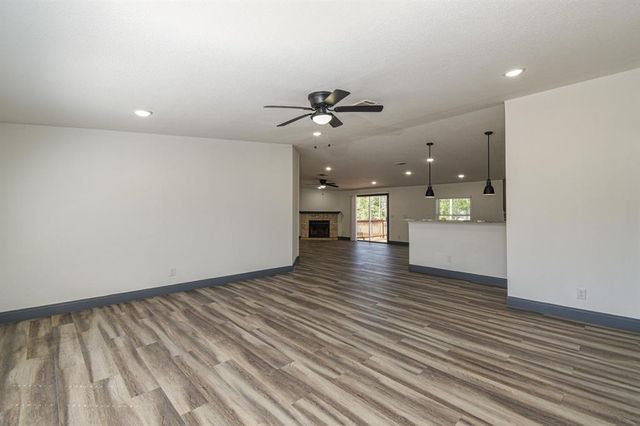 295 County Road 37301, Splendora, TX 77372