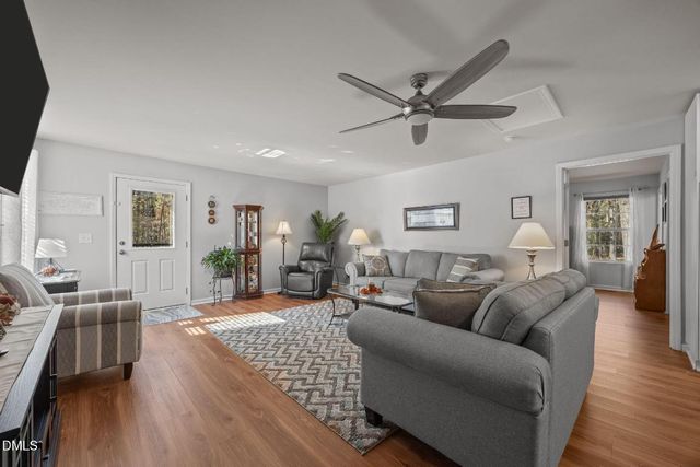 499 Jumping Run Road, Dunn, NC 28334