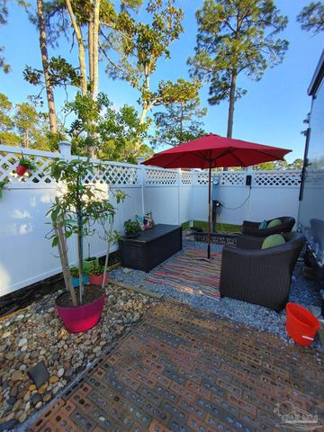 1474 Suncrest St, Gulf Breeze, FL 32563
