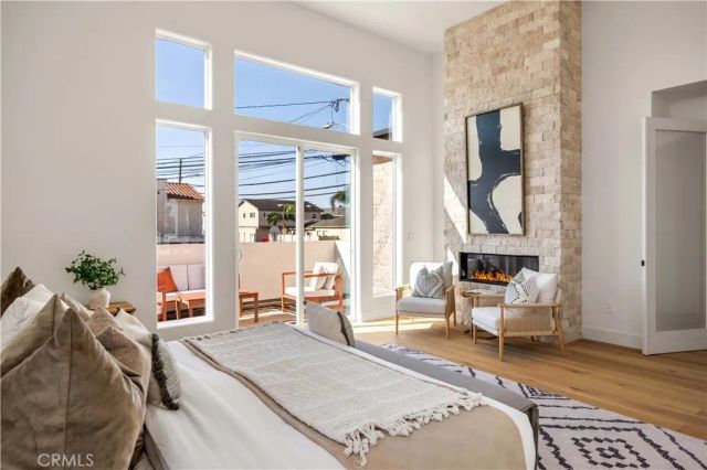 2001 Speyer Lane, Redondo Beach, CA 90278