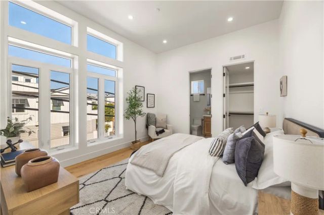 2001 Speyer Lane, Redondo Beach, CA 90278