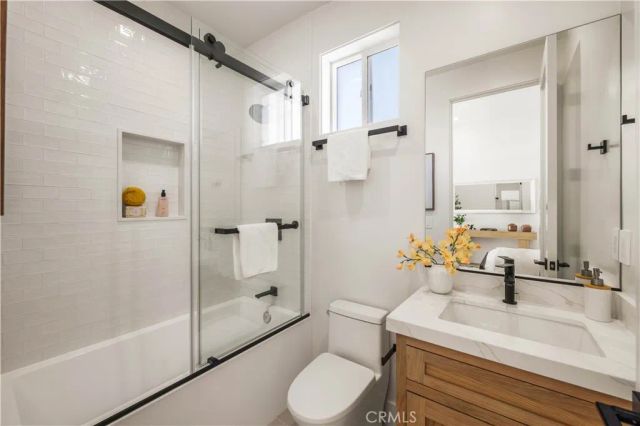 2001 Speyer Lane, Redondo Beach, CA 90278