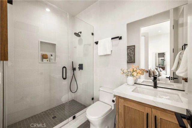 2001 Speyer Lane, Redondo Beach, CA 90278