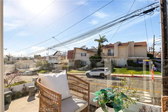 2001 Speyer Lane, Redondo Beach, CA 90278
