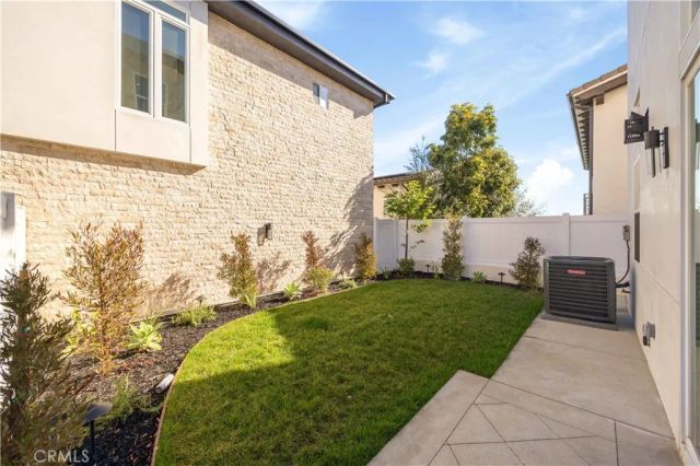 2001 Speyer Lane, Redondo Beach, CA 90278