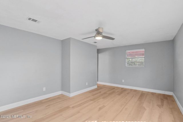 5127 SECURITY Lane, Jacksonville, FL 32209
