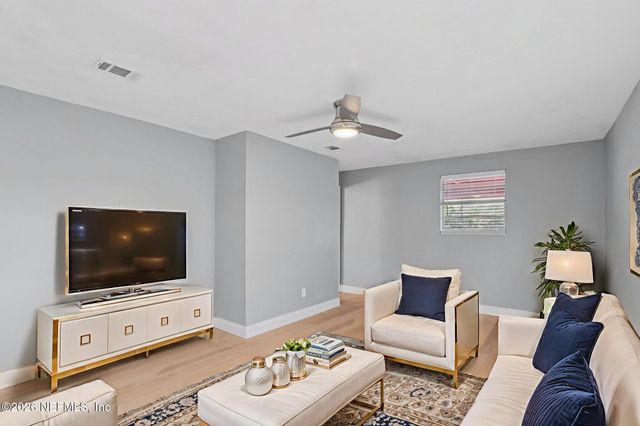 5127 SECURITY Lane, Jacksonville, FL 32209