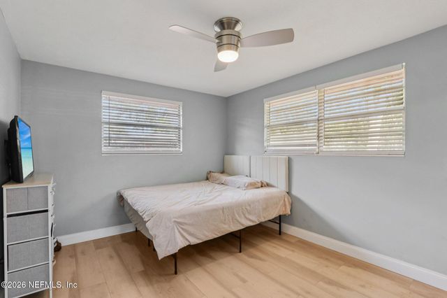 5127 SECURITY Lane, Jacksonville, FL 32209