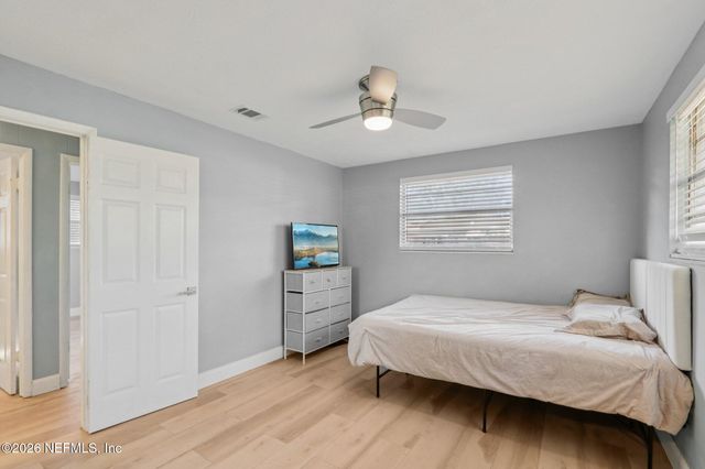 5127 SECURITY Lane, Jacksonville, FL 32209