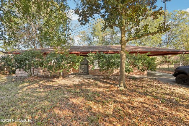 5127 SECURITY Lane, Jacksonville, FL 32209