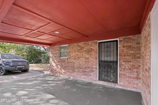 5127 SECURITY Lane, Jacksonville, FL 32209