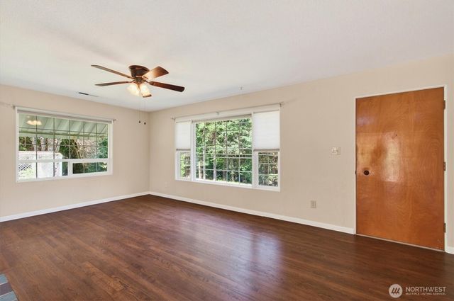 914 Coal Creek Road, Longview, WA 98632