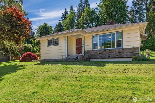 914 Coal Creek Road, Longview, WA 98632