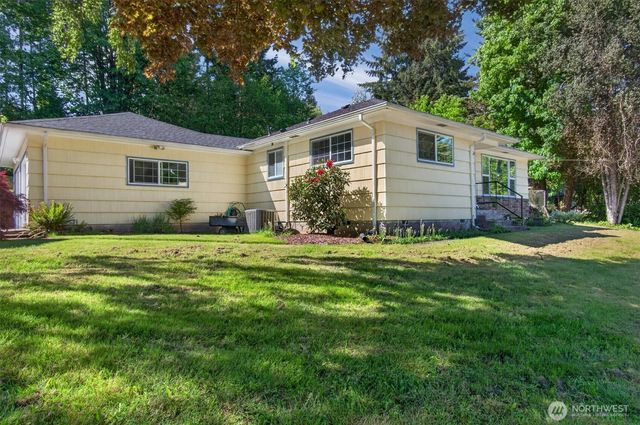 914 Coal Creek Road, Longview, WA 98632