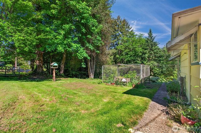 914 Coal Creek Road, Longview, WA 98632