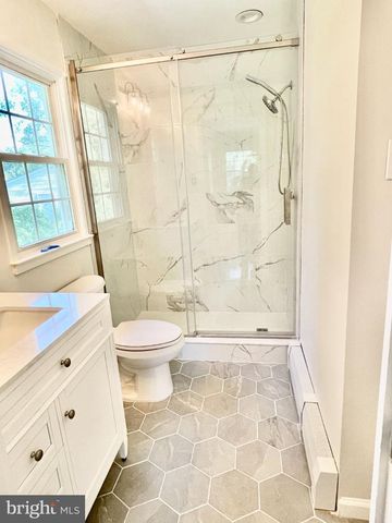 239 KENNEDY DR, Severna Park, MD 21146