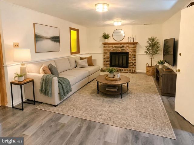 239 KENNEDY DR, Severna Park, MD 21146