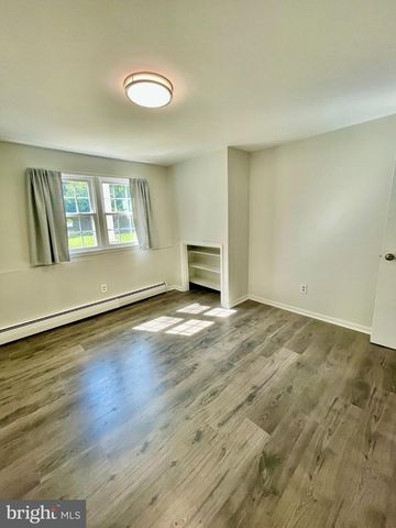 239 KENNEDY DR, Severna Park, MD 21146