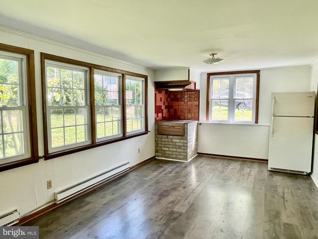 239 KENNEDY DR, Severna Park, MD 21146