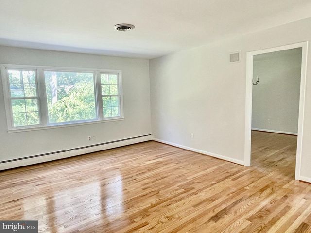 239 KENNEDY DR, Severna Park, MD 21146