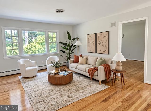 239 KENNEDY DR, Severna Park, MD 21146