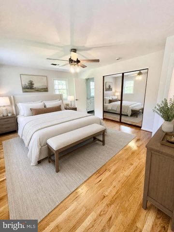 239 KENNEDY DR, Severna Park, MD 21146