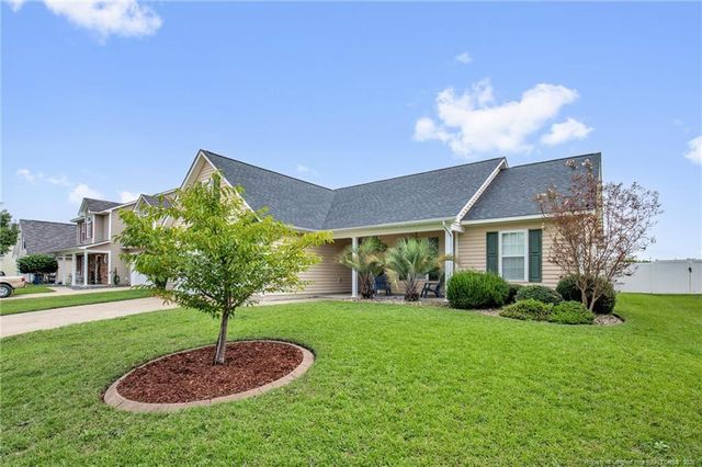 507 Fairfield Circle, Raeford, NC 28376
