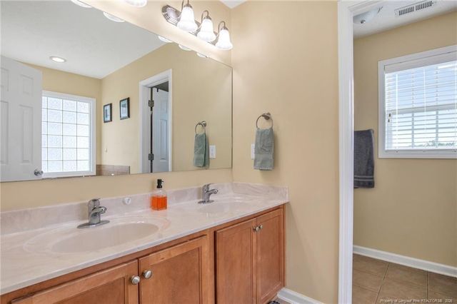 507 Fairfield Circle, Raeford, NC 28376
