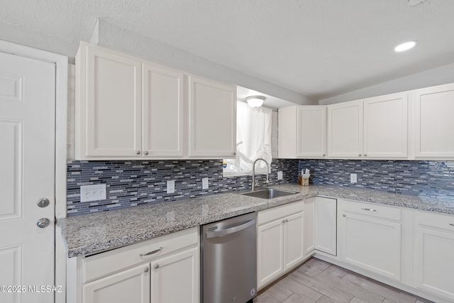 438 E Lester Street, Tucson, AZ 85705