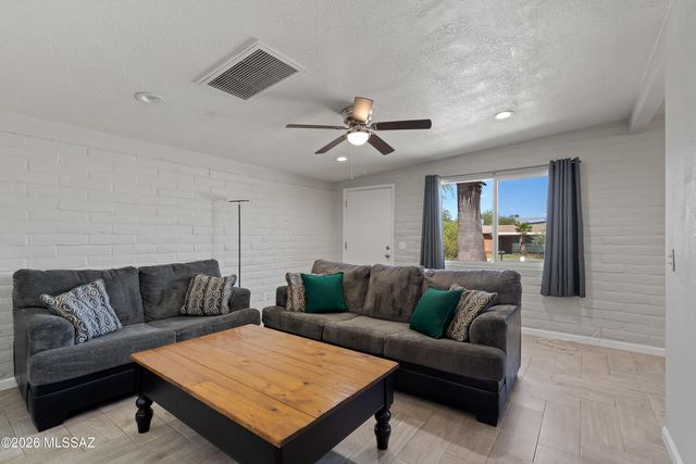 438 E Lester Street, Tucson, AZ 85705