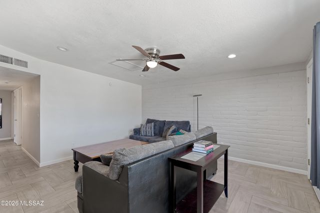 438 E Lester Street, Tucson, AZ 85705
