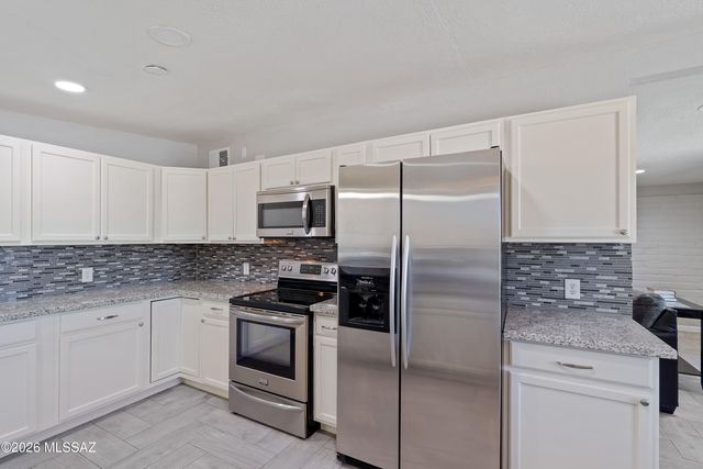 438 E Lester Street, Tucson, AZ 85705