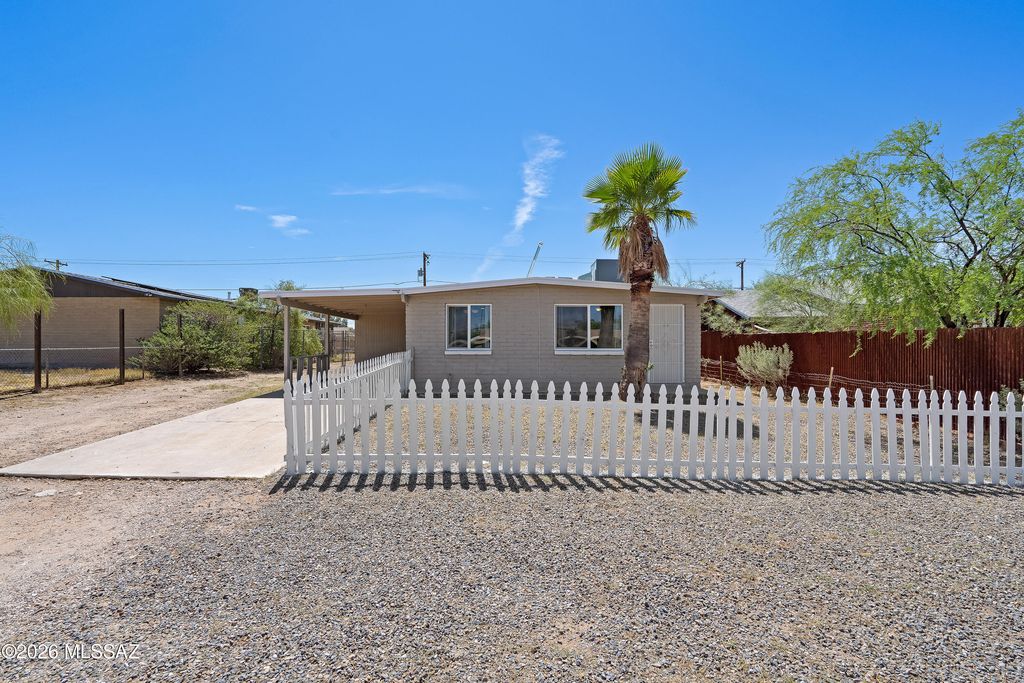 438 E Lester Street, Tucson, AZ 85705
