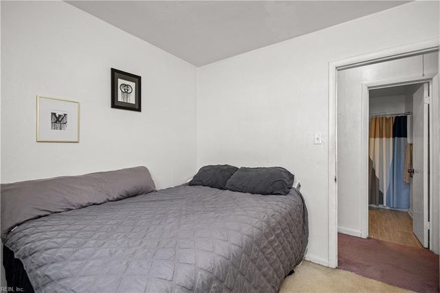 4945 Whitman LN, Virginia Beach, VA 23455