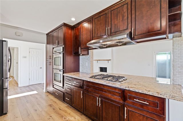 10215 Casaba, Chatsworth, CA 91311