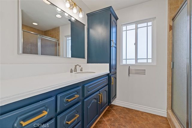 10215 Casaba, Chatsworth, CA 91311