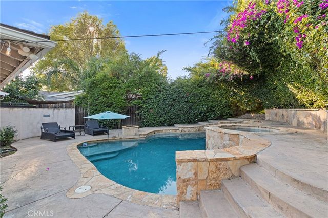 10215 Casaba, Chatsworth, CA 91311