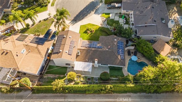 10215 Casaba, Chatsworth, CA 91311