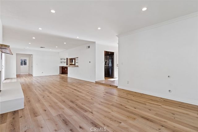 10215 Casaba, Chatsworth, CA 91311