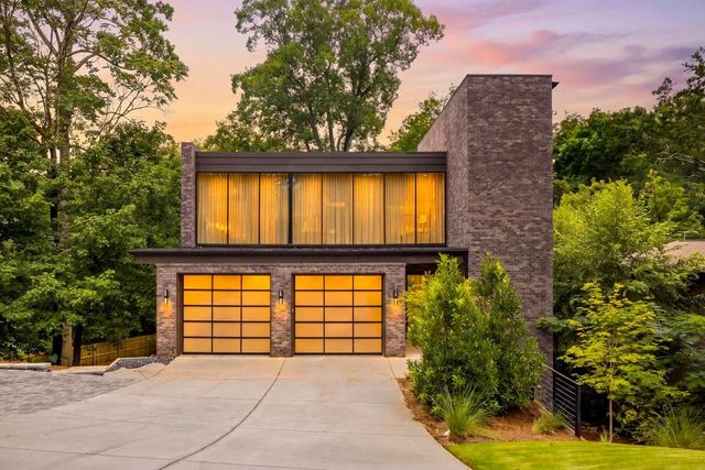 2460 Howell Mill Road NW, Atlanta, GA 30318