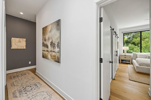2460 Howell Mill Road NW, Atlanta, GA 30318