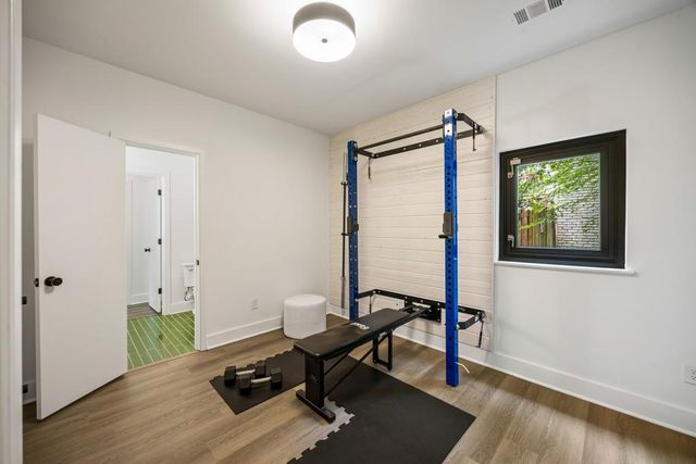 2460 Howell Mill Road NW, Atlanta, GA 30318