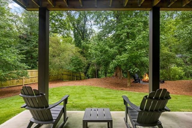 2460 Howell Mill Road NW, Atlanta, GA 30318
