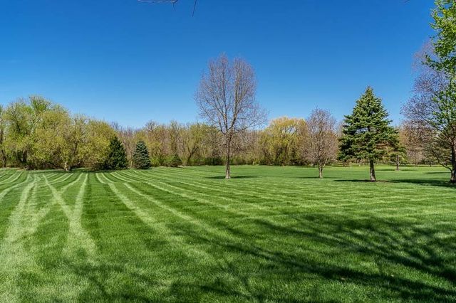 2302 CAIRNWELL Drive, Belvidere, IL 61008