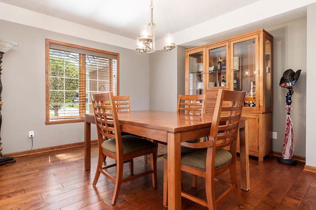 2302 CAIRNWELL Drive, Belvidere, IL 61008