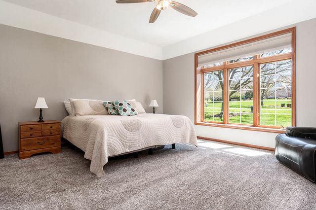 2302 CAIRNWELL Drive, Belvidere, IL 61008