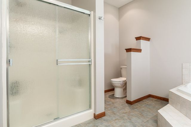 2302 CAIRNWELL Drive, Belvidere, IL 61008